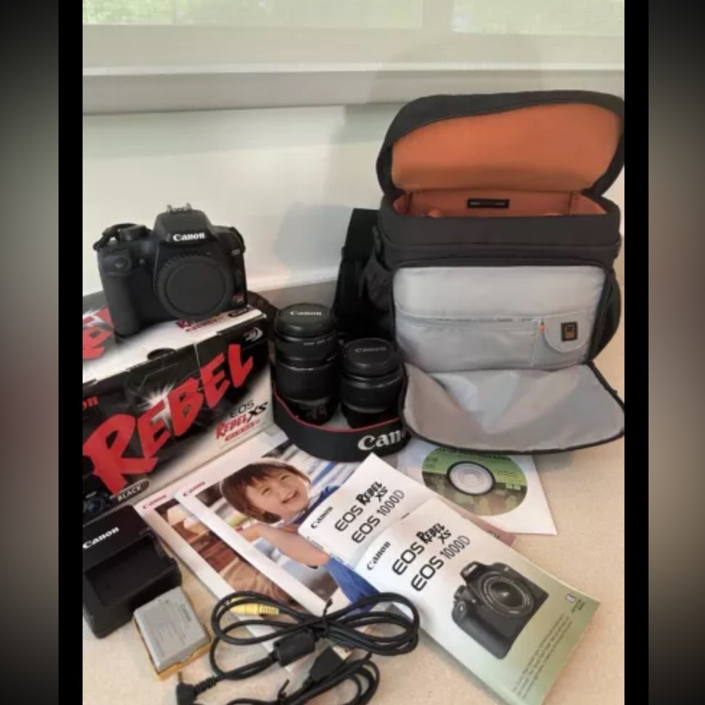 Canon EOS Rebel XS 1000D DSLR Camera EFS 18-55mm IS STM & 55-250mm IS Lens